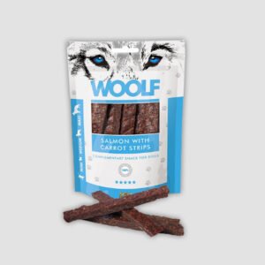 Snack tiras de salmon y zanahorias Woolf, perfectos para ofrecer como snack o como premio durante el adiestramiento. Sin conservantes, colorantes ni aditivos.